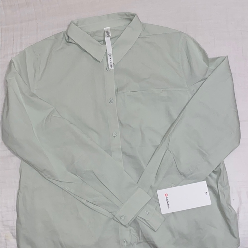 LULULEMON Full Day Ahead Shirt in mint size: 12